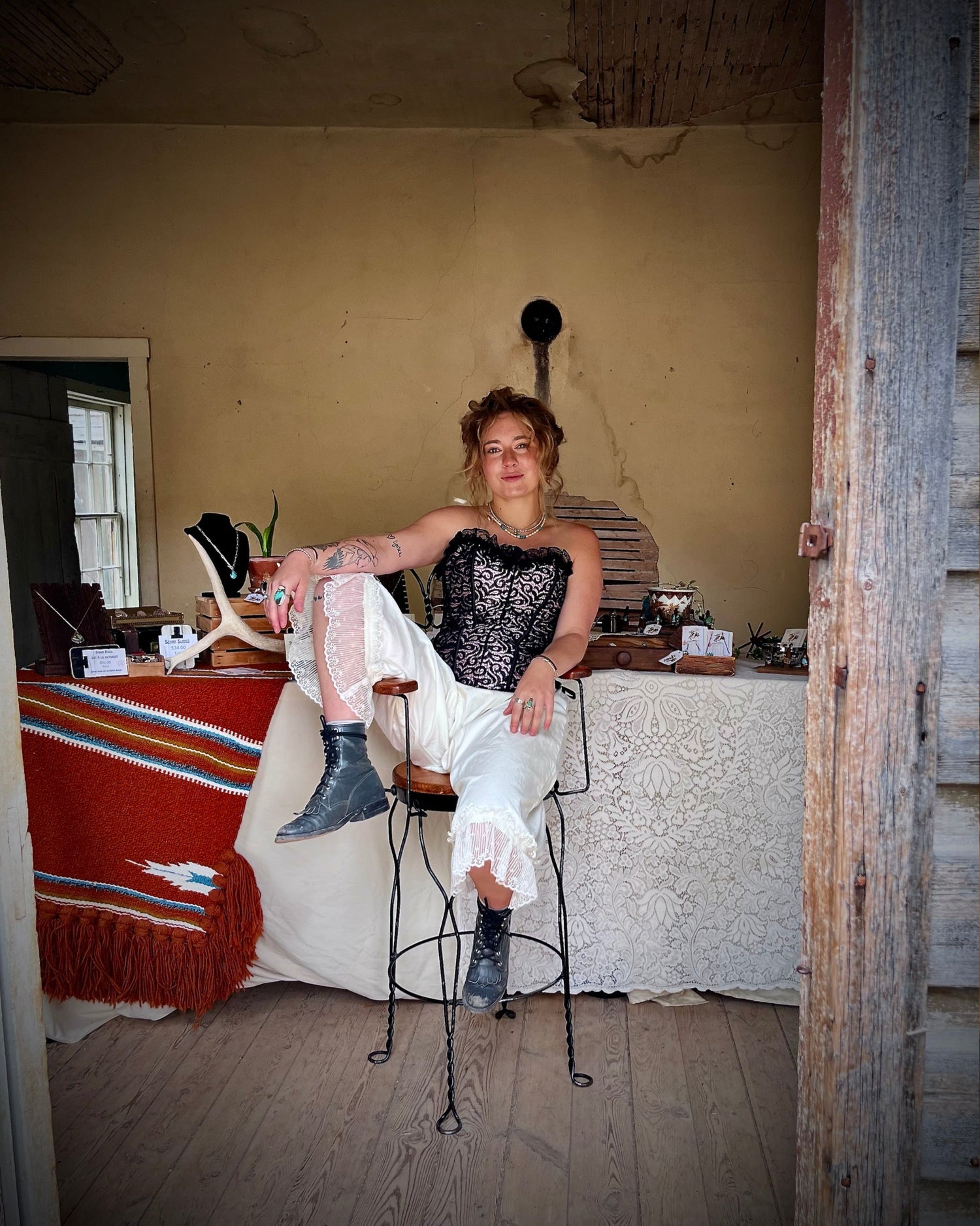 The Women of ThE WiLd WeSt CoLLeCtiOn